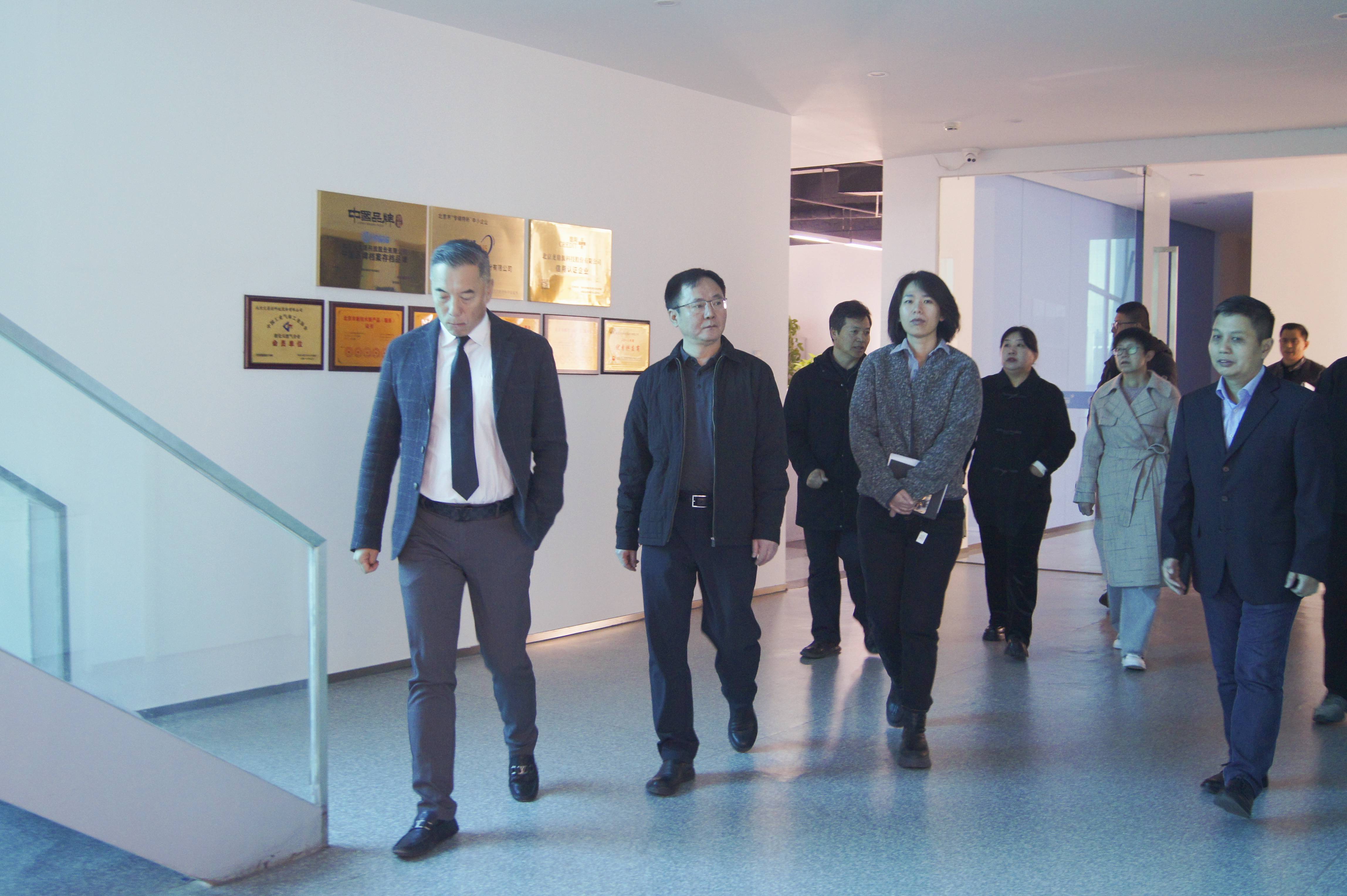 國產(chǎn)PLC控制器OEM